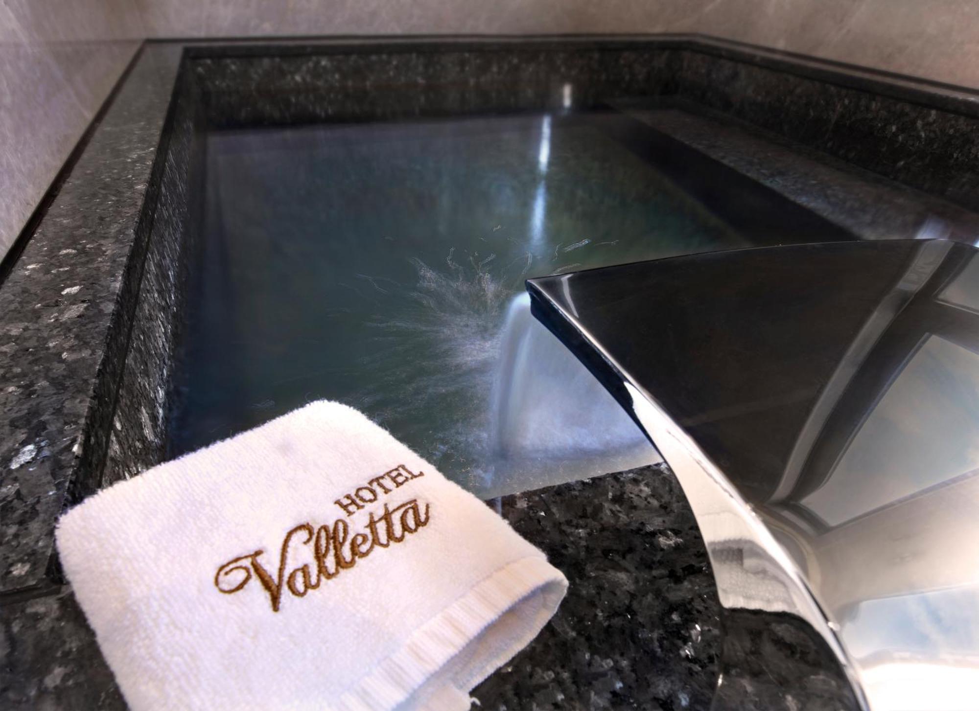 Hotel Valletta Csiaohszi Kültér fotó